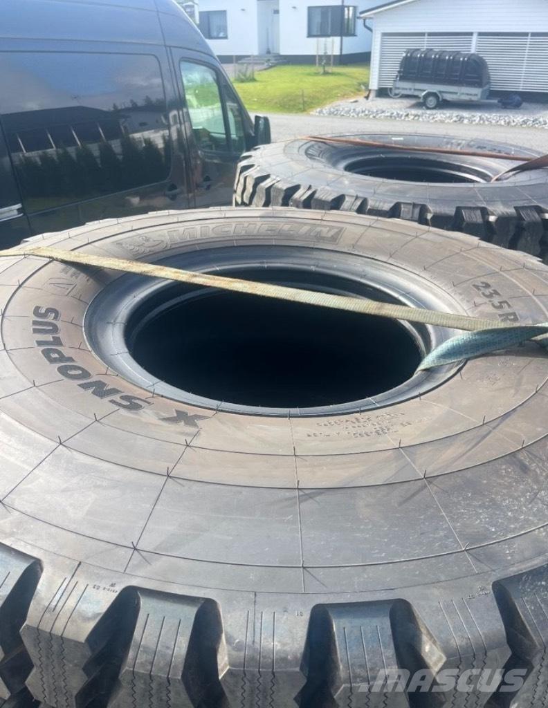 Michelin 23,5-25 Altri attacchi e componenti