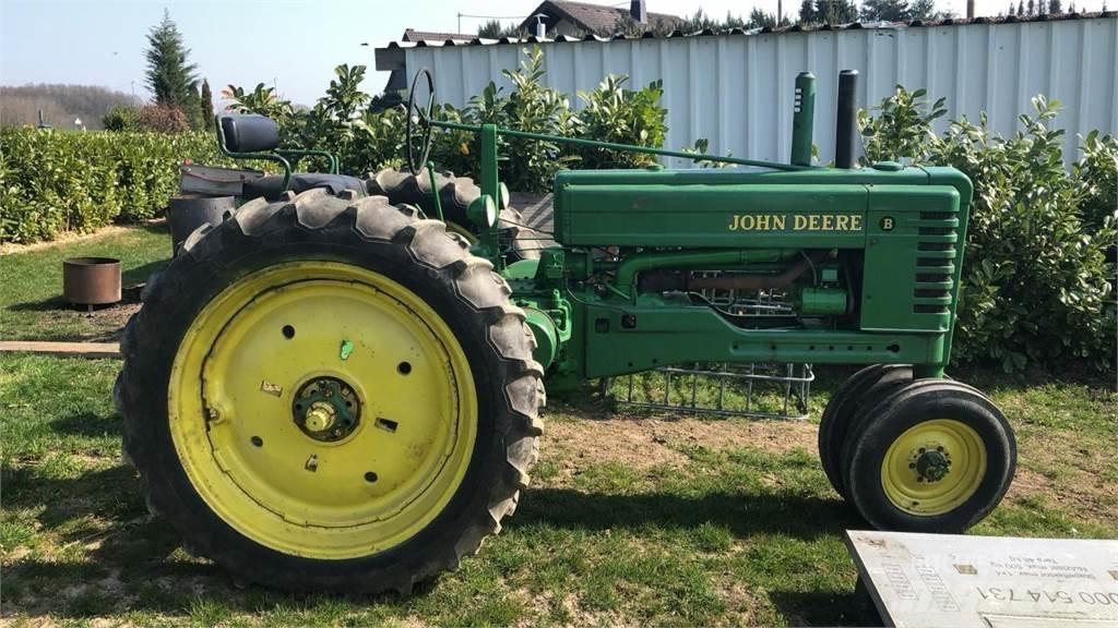 John Deere Model B Trattori