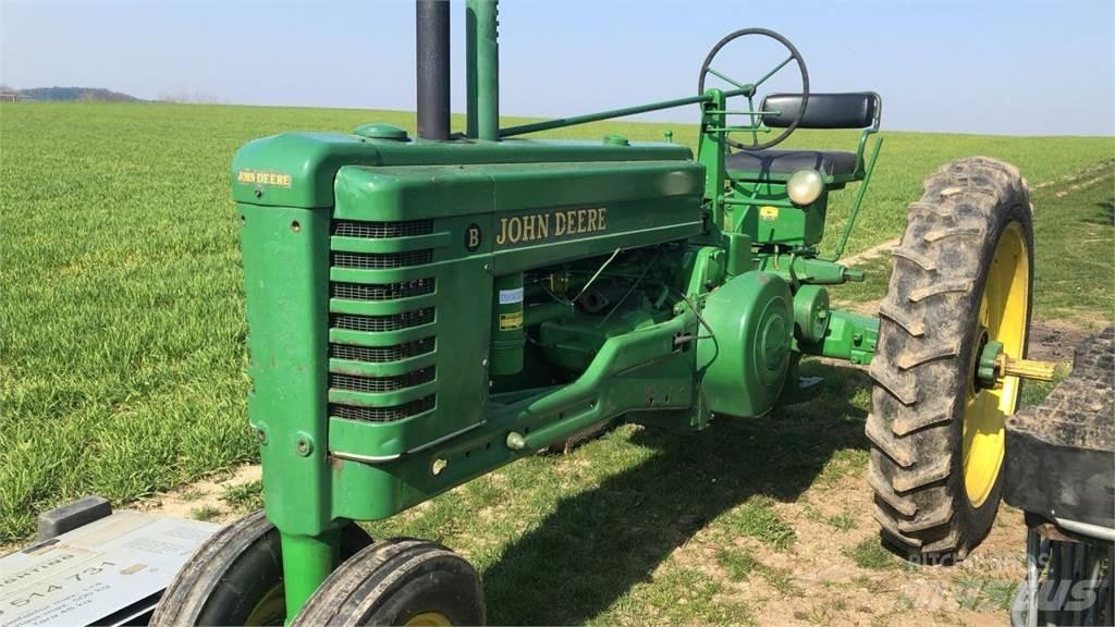 John Deere Model B Trattori