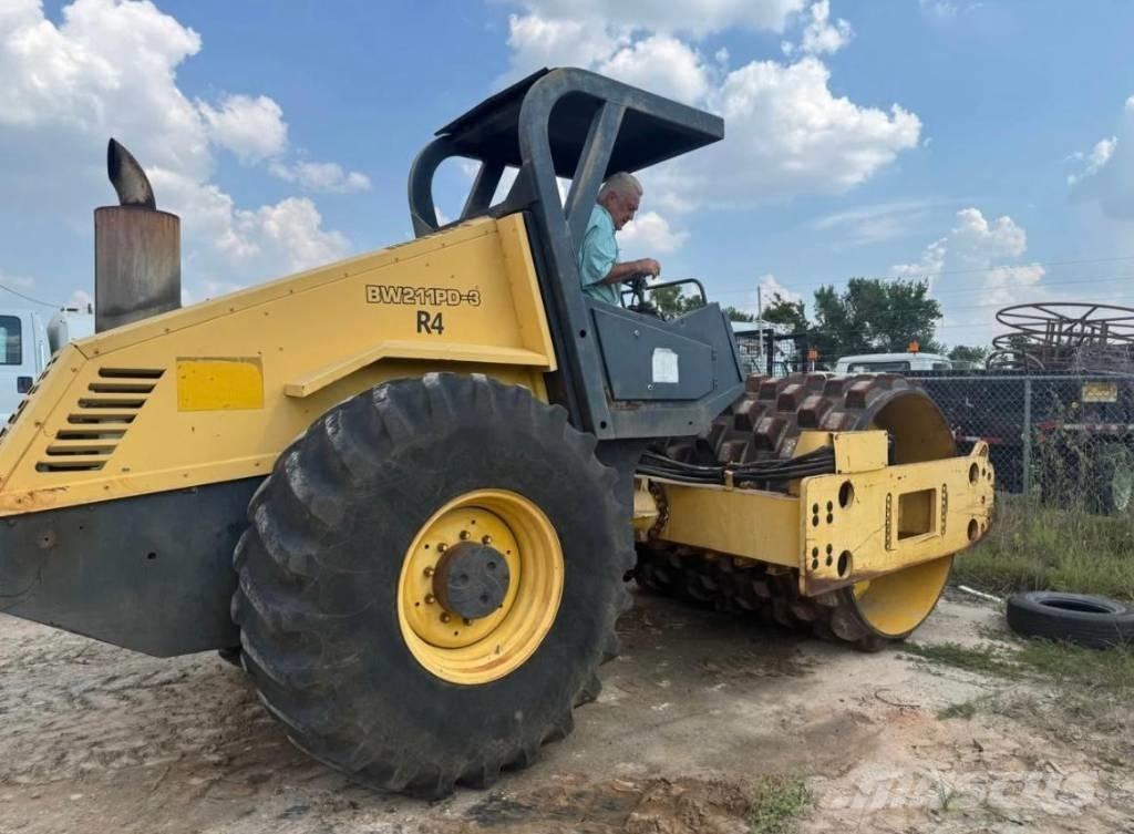 Bomag BW 211 P D-3 Rulli monotamburo