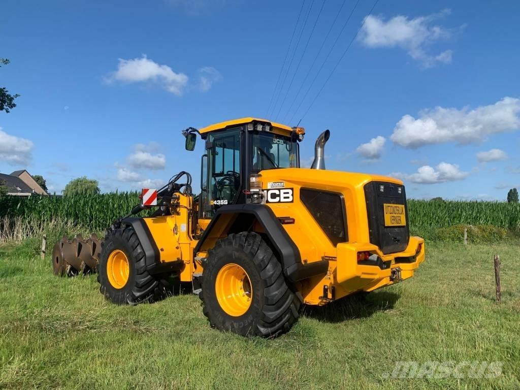 JCB 435S Trattori