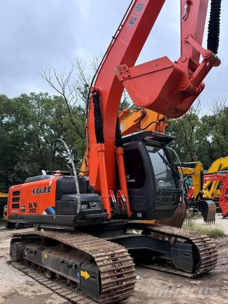 Hitachi ZX 200 Escavatori cingolati