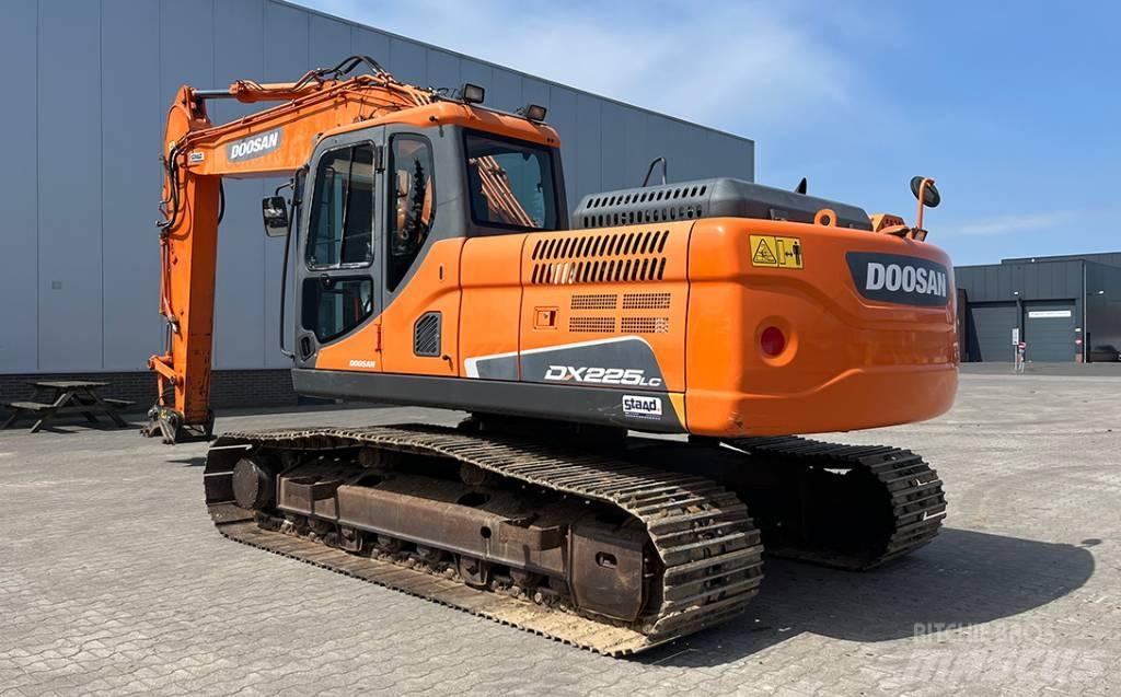 Doosan DX 225 LC-3 Escavatori cingolati