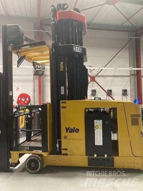 Yale MTC13 LWB Elevatore passaggio stretto