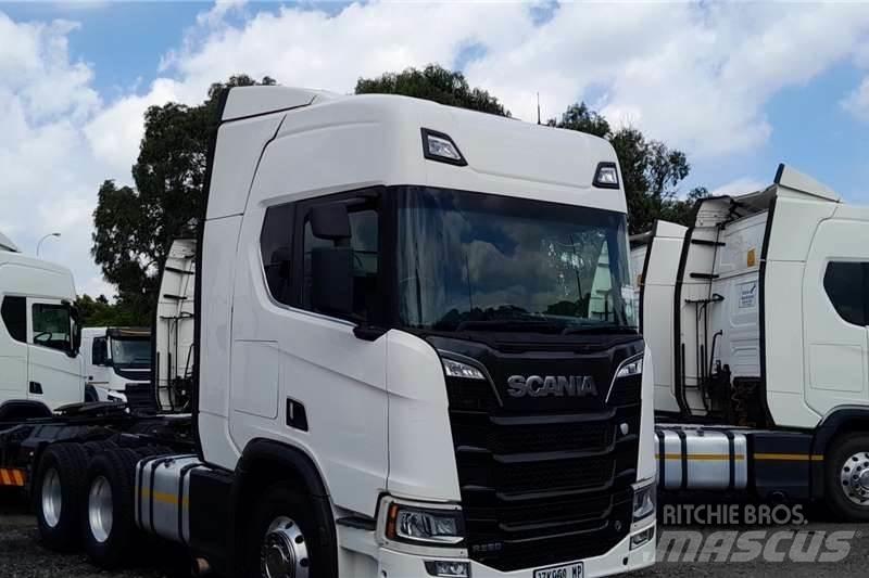 Scania R560 Camion altro