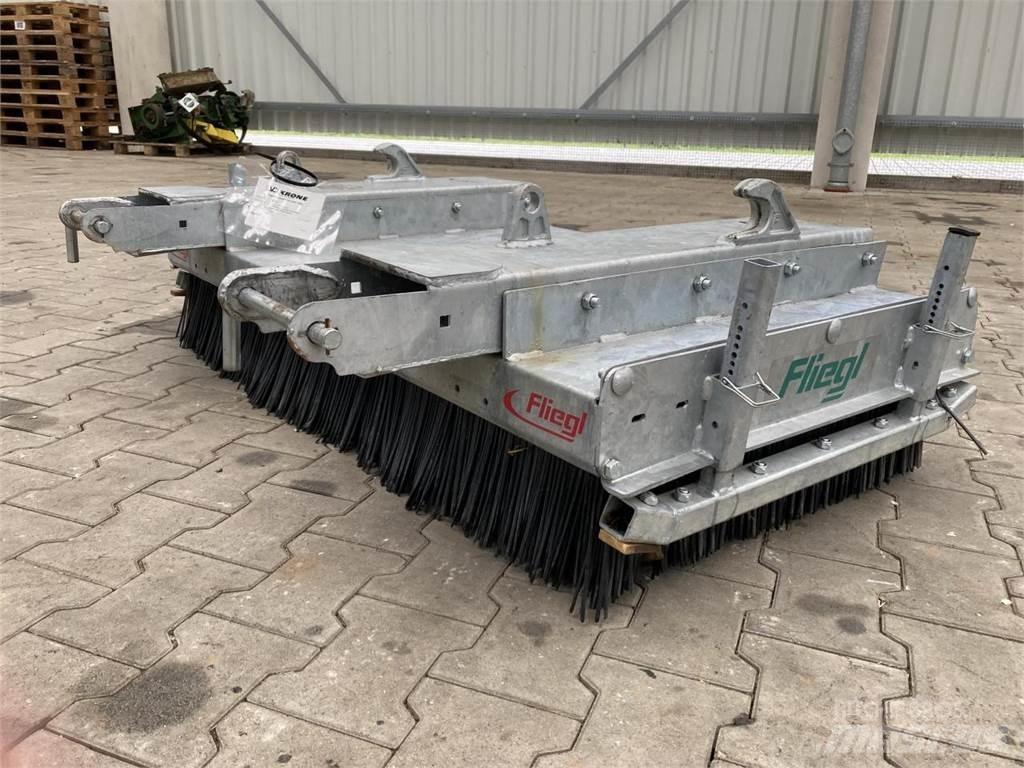 Fliegl Löwe 1,50m Spazzatrici