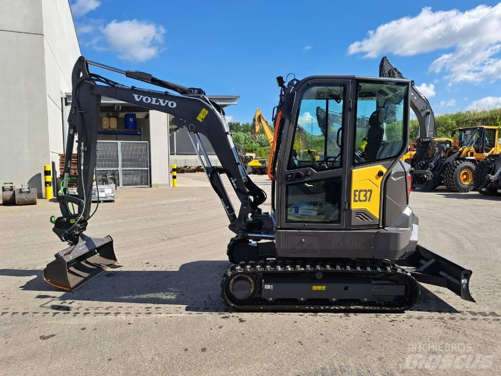 Volvo EC 37 F Miniescavatori