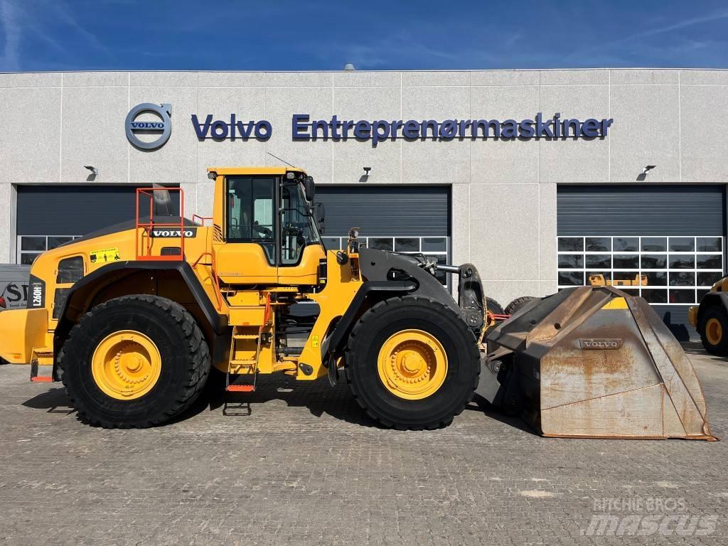 Volvo L260H Pale gommate