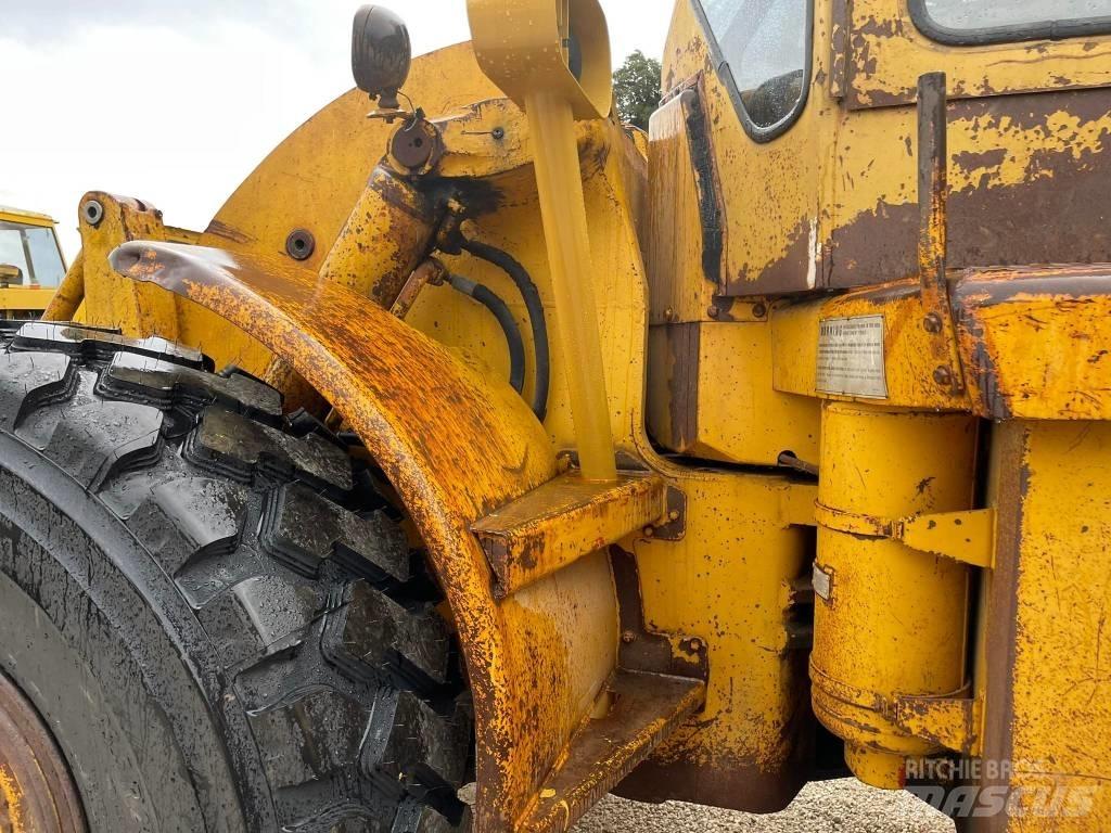 CAT 966C Pale gommate