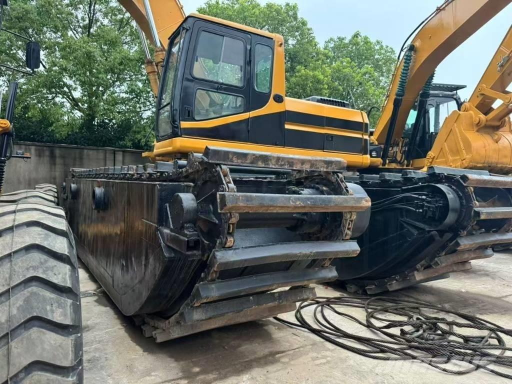 CAT 320 B Escavatori anfibi