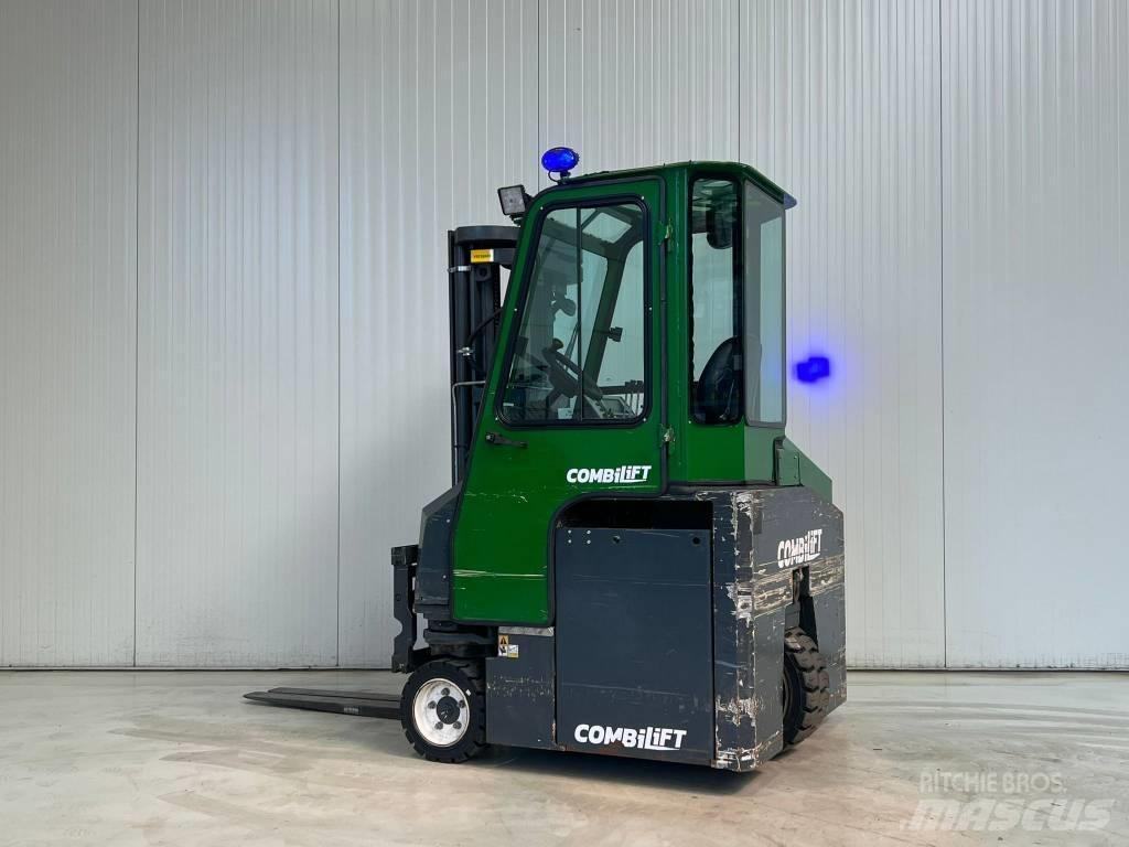 Combilift CBE2500 Carrello elevatore retrattile a 4 vie