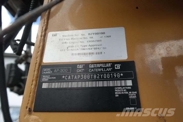CAT AP 300 Finitrici