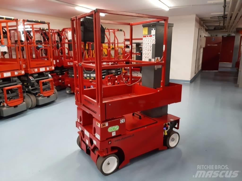 SkyJack SJ12 E Sollevatori verticali