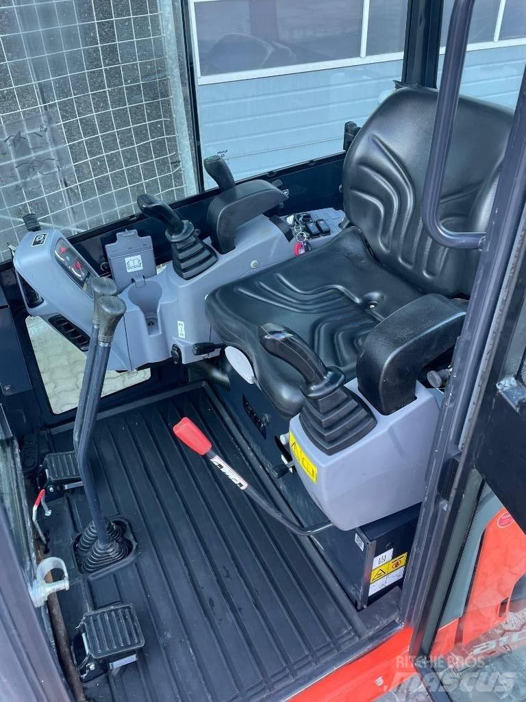 Kubota KX016-4 Miniescavatori