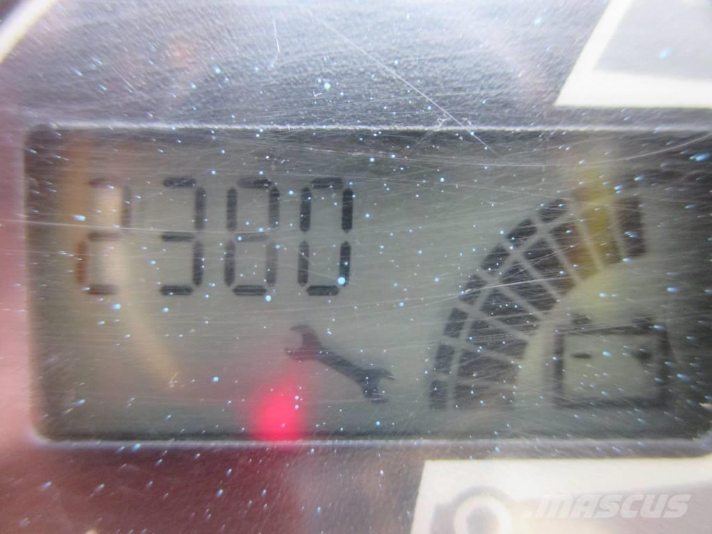 JLG Toucan 8 E Sollevatori verticali