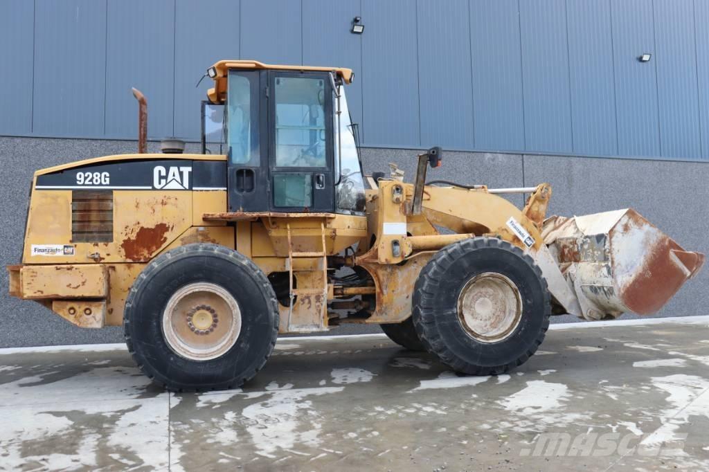 CAT 928 G Pale gommate