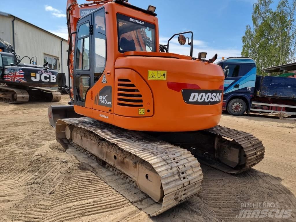 Doosan DX 140 LC-3 Escavatori cingolati