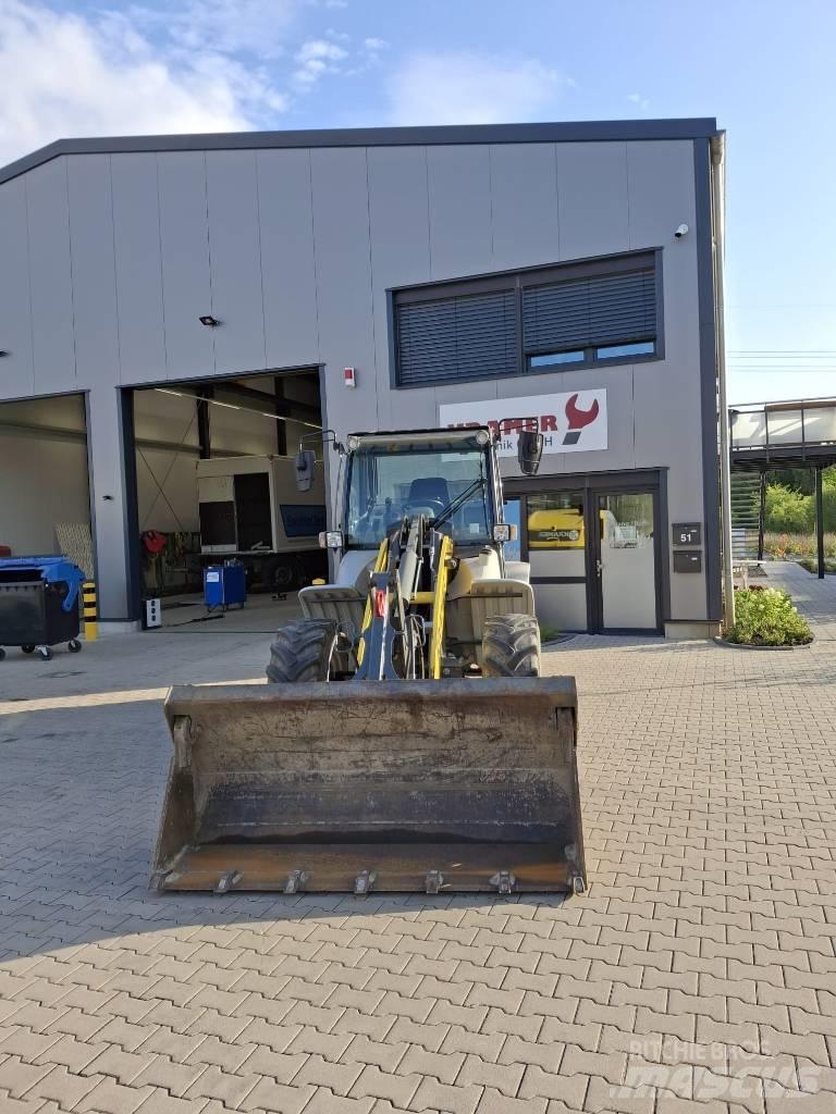 Kramer Allrad 8115 Pale gommate