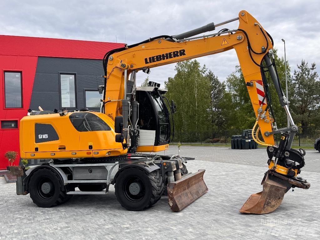 Liebherr A 916 Escavatori gommati