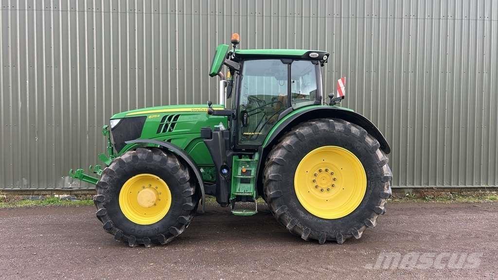 John Deere 6215R Trattori