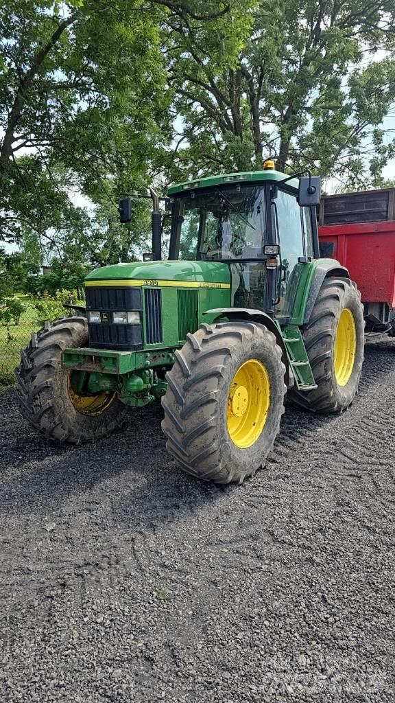John Deere 6910 Trattori