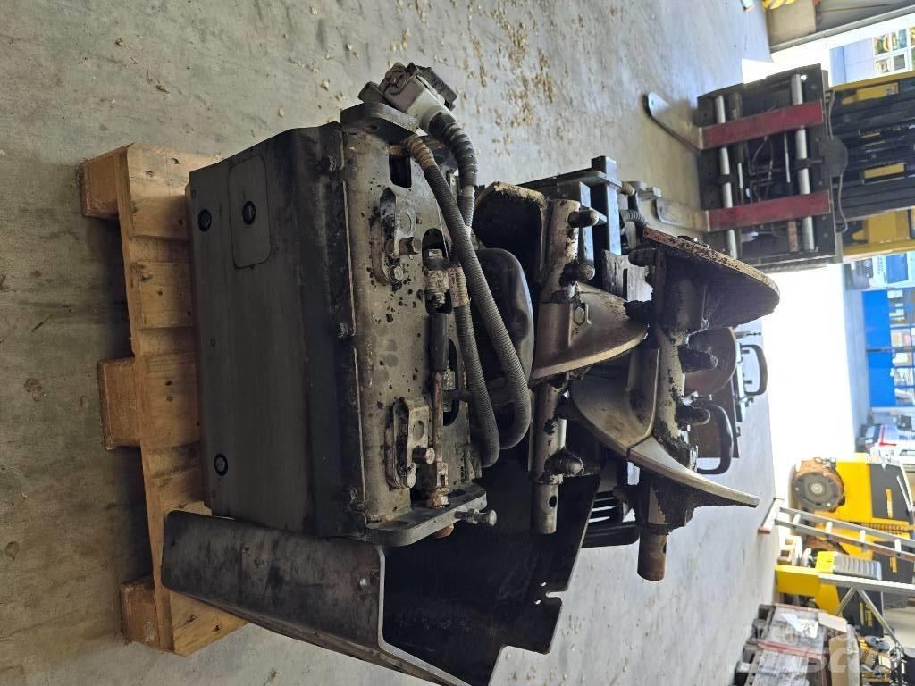 Bomag BF 300 P-2 Finitrici