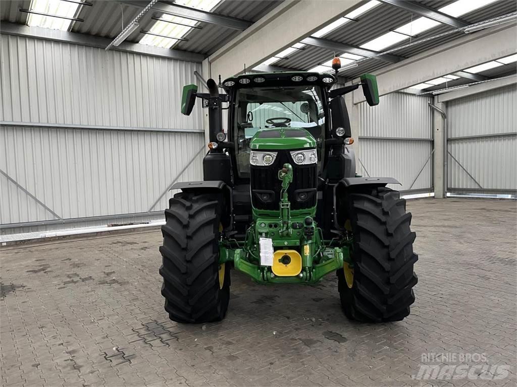 John Deere 6R 250 Trattori