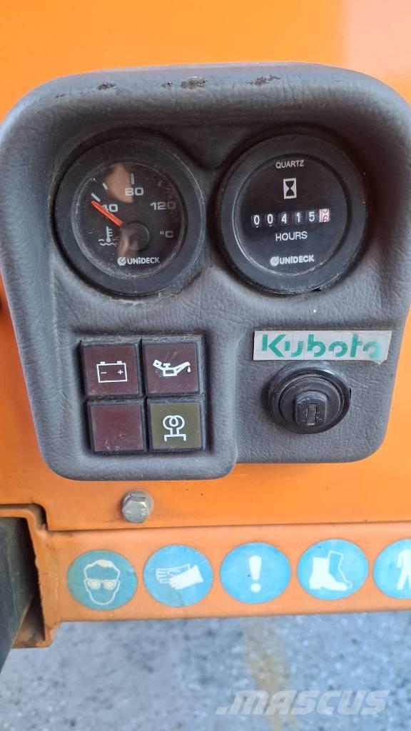 Strassmayr AC 9000 E Contenitori termici d'asfalto