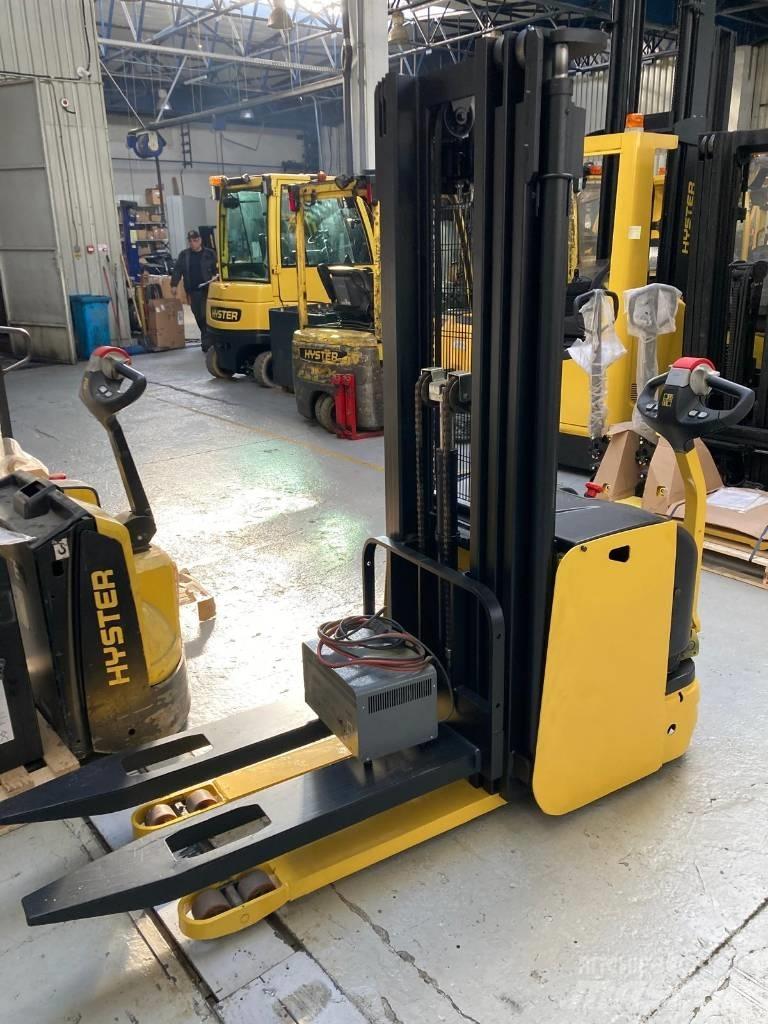 Hyster S 1.6 Transpallet uomo a terra