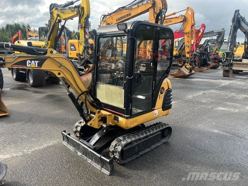 CAT 301.8 /  MYYTY,SOLD Miniescavatori