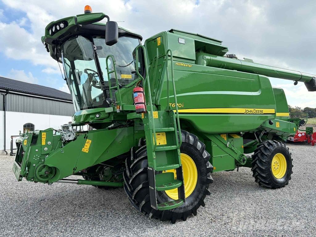 John Deere T 670 i Mietitrebbiatrici
