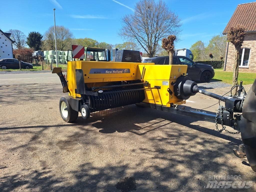 New Holland BC 5060 Presse quadre