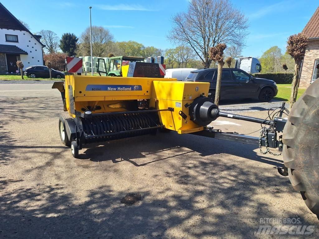 New Holland BC 5060 Presse quadre