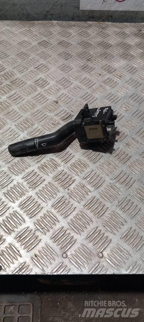 Scania R 440.    1542529 Cabine e interni