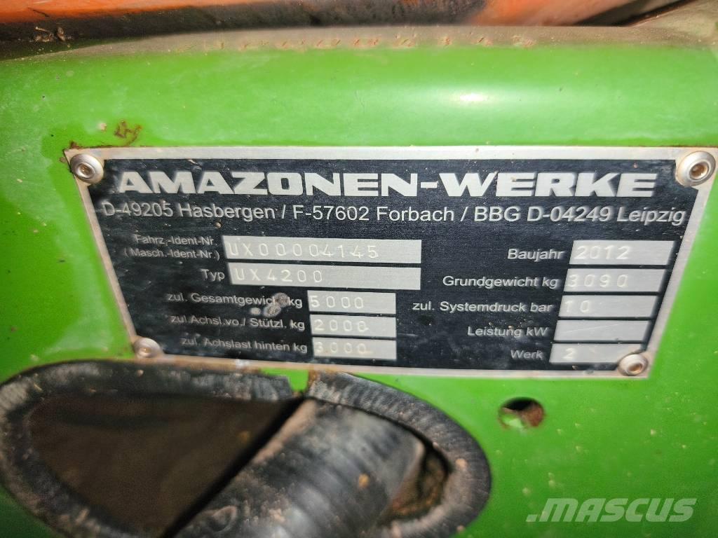 Amazone UX 4200 Irroratrici trainate