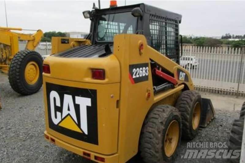 CAT 226B3 Camion altro