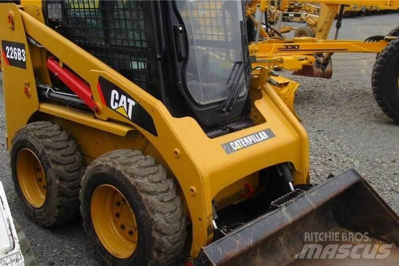 CAT 226B3 Camion altro