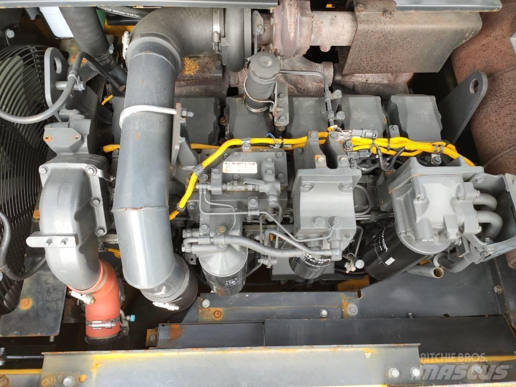 Komatsu PC450-8 Escavatori cingolati