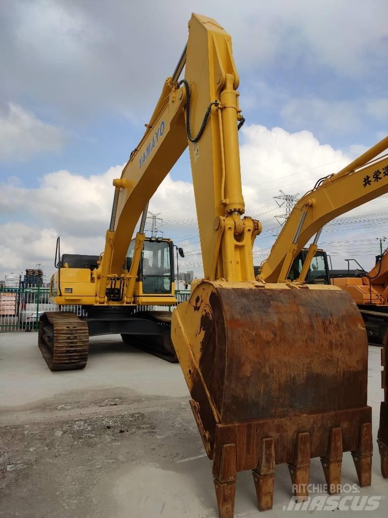 Komatsu PC450-8 Escavatori cingolati
