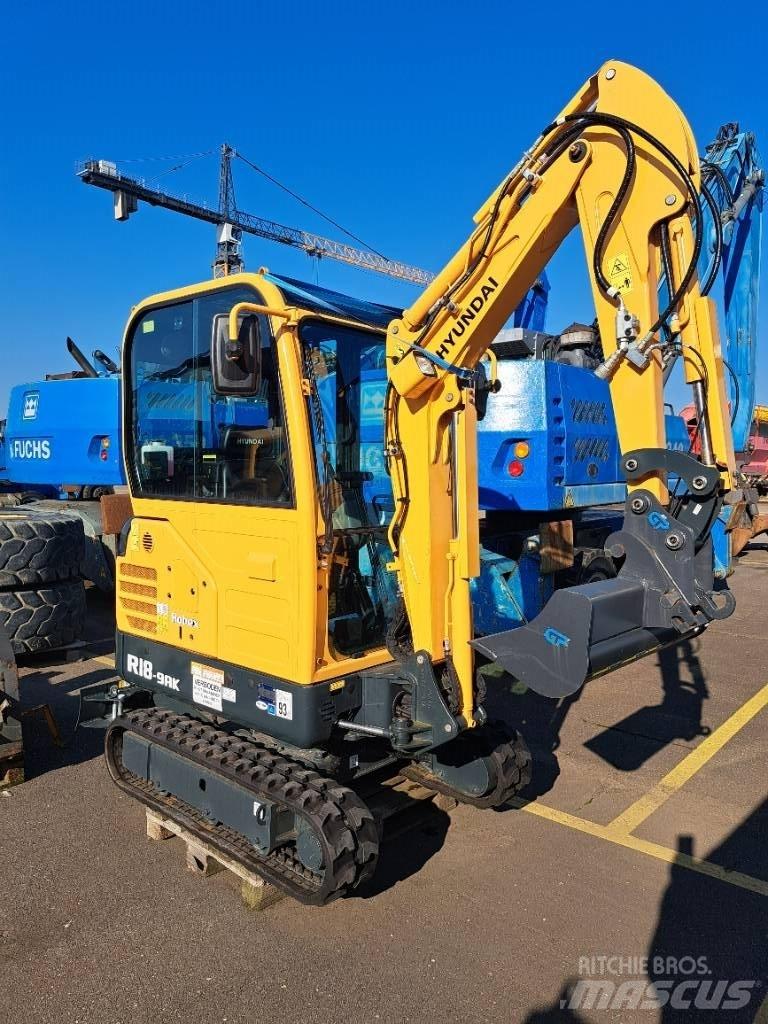 Hyundai R18-9AK Miniescavatori