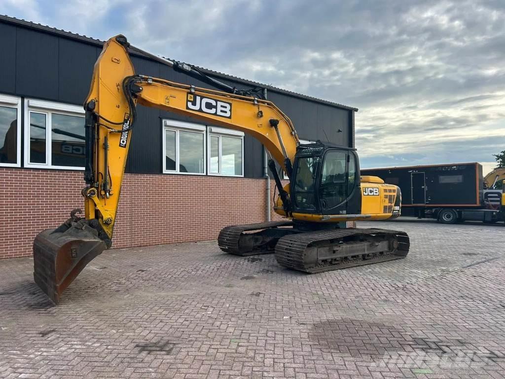 JCB JS220LC Escavatori cingolati