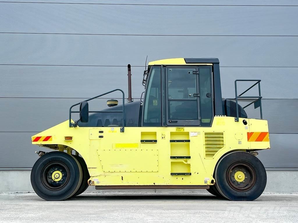 Ammann AP 240 Rulli gommati