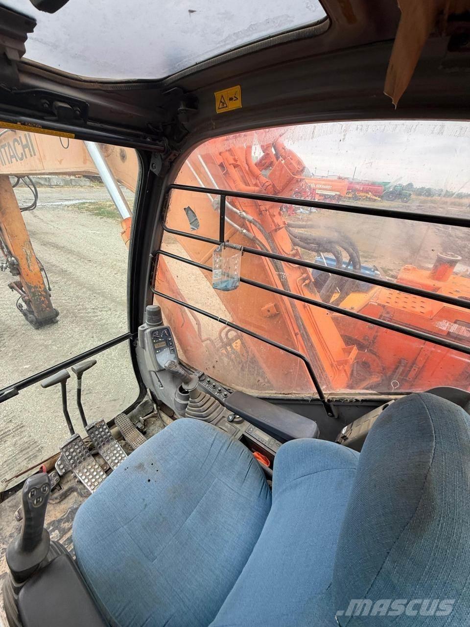 Hitachi ZX135US Escavatori cingolati