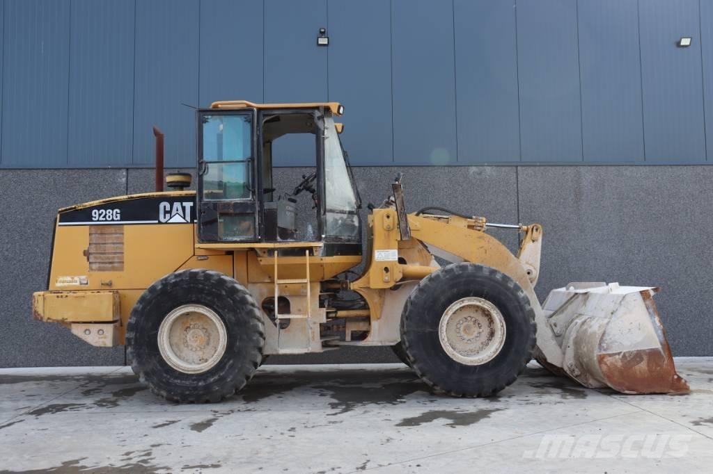 CAT 928 G Pale gommate