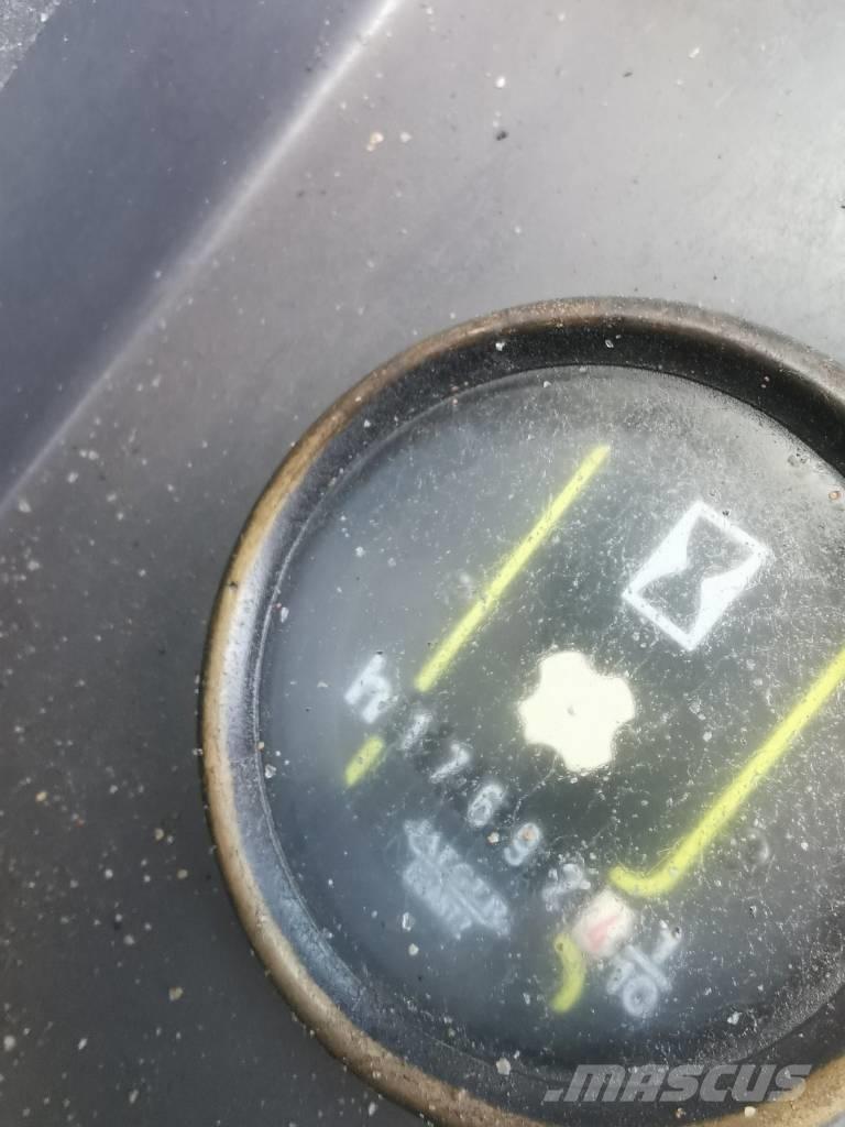 CASE WX 150 Escavatori gommati