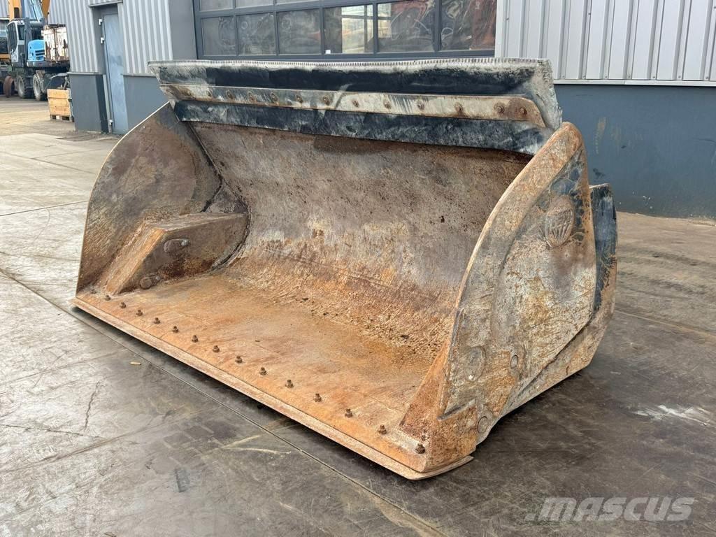 Ljungby L11 Pale gommate