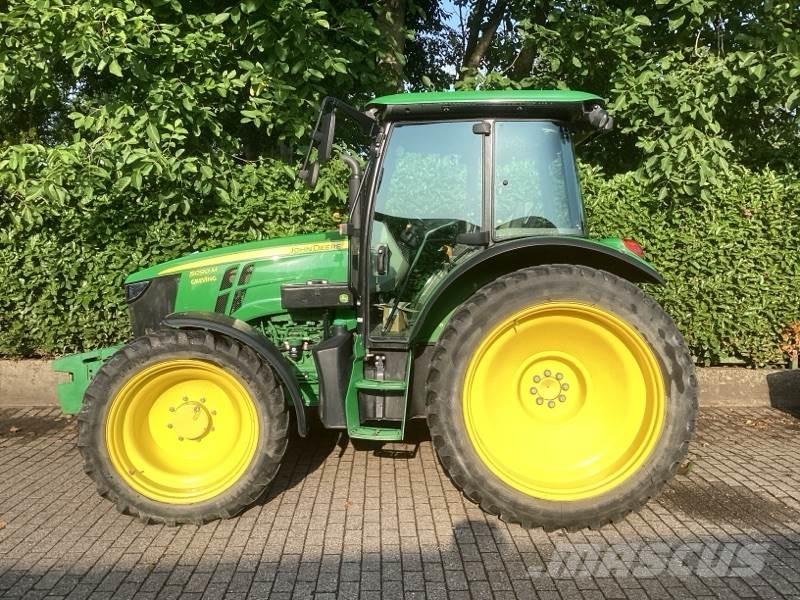 John Deere 5090M Trattori