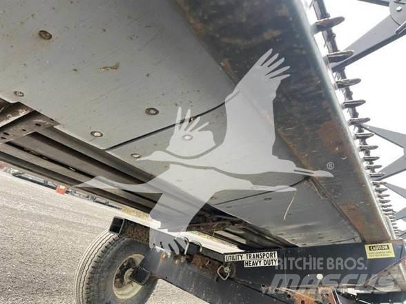 Agco 8200 Testate per mietitrebbie