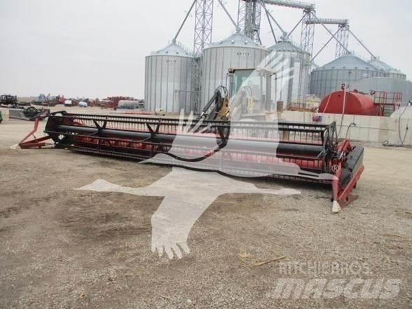 Case IH 1020 Testate per mietitrebbie