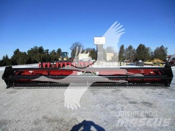 Case IH 1020 Testate per mietitrebbie